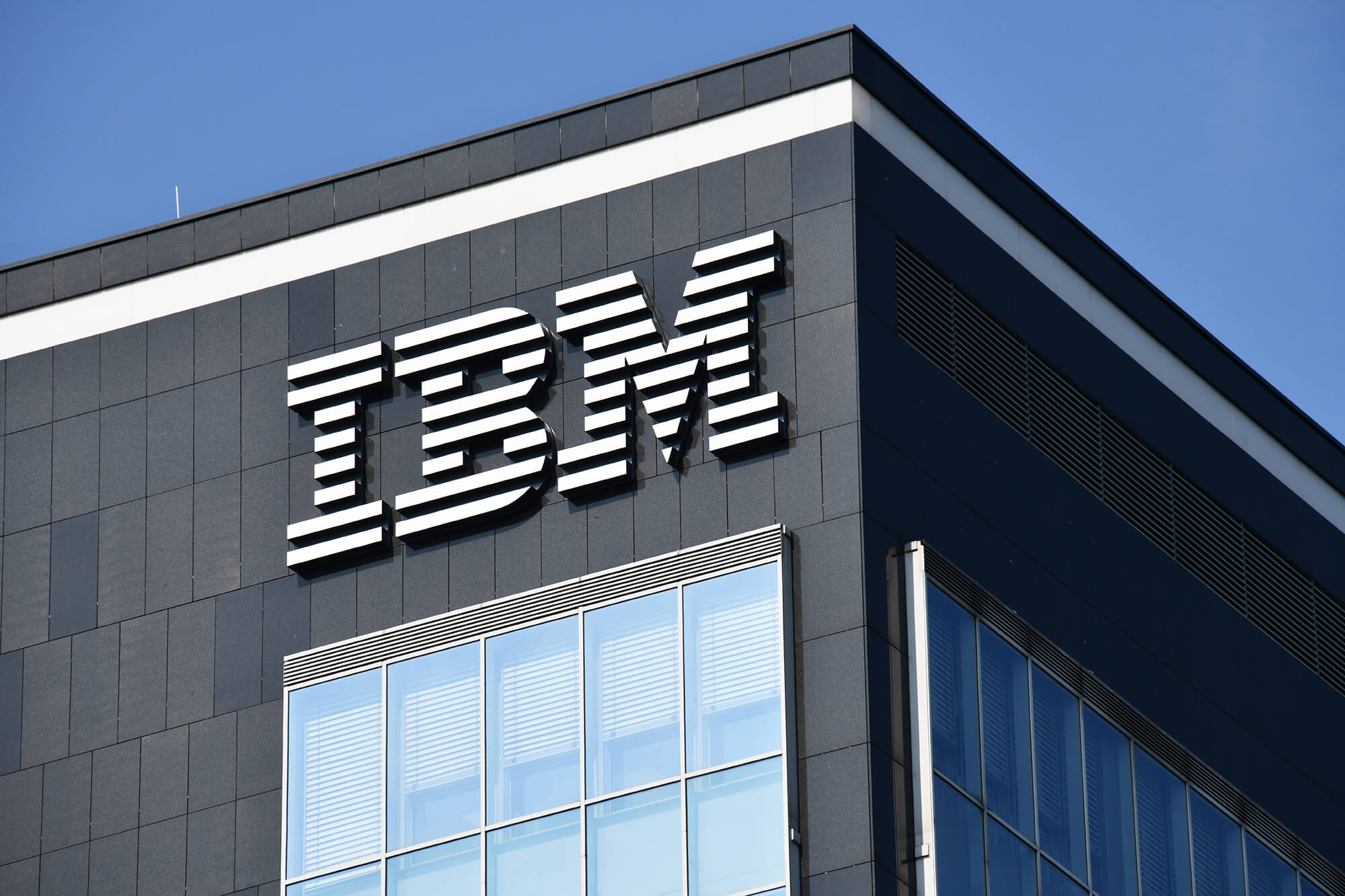 Softeon and IBM Collaborate to Streamline Customers’ Warehouse Operations 10 ibm